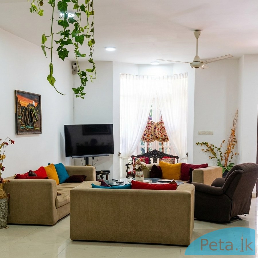 Luxury 3-Story House for Sale in Rathmalana