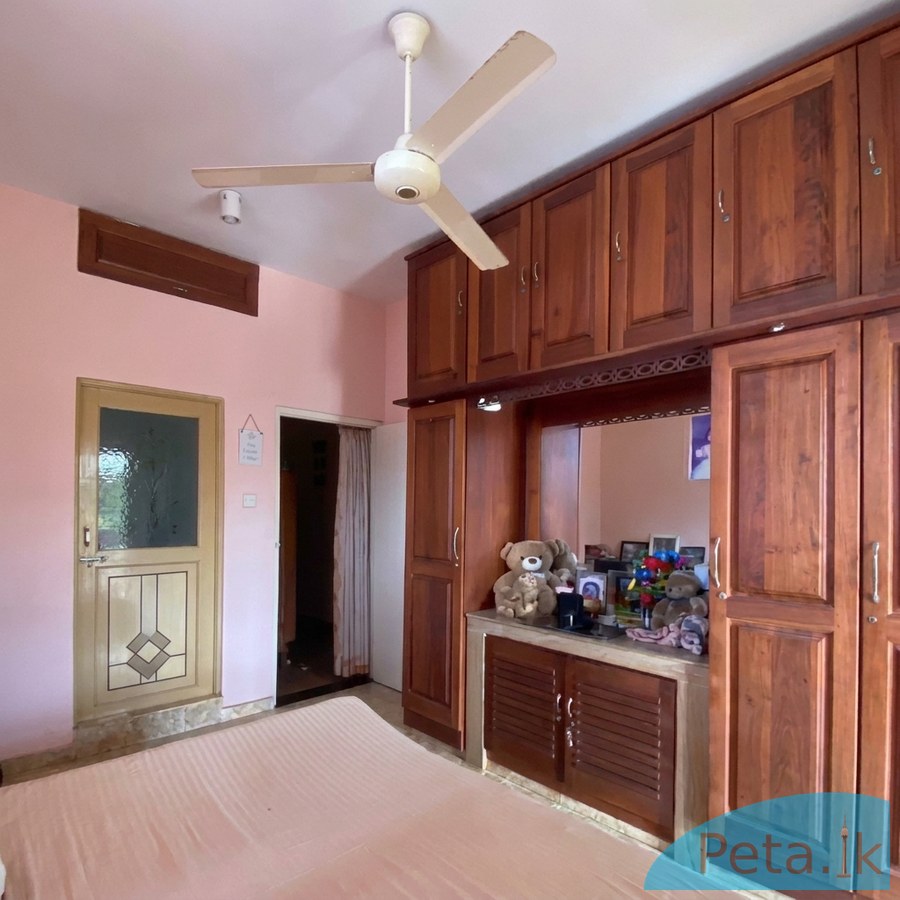 Luxury 3-Story House for Sale in Rathmalana