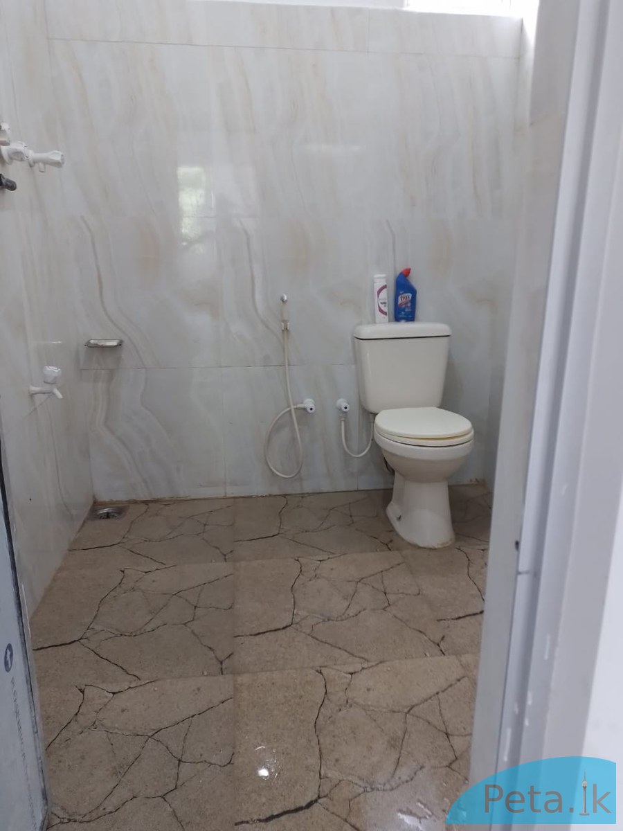 House For Sale in Suwarapola