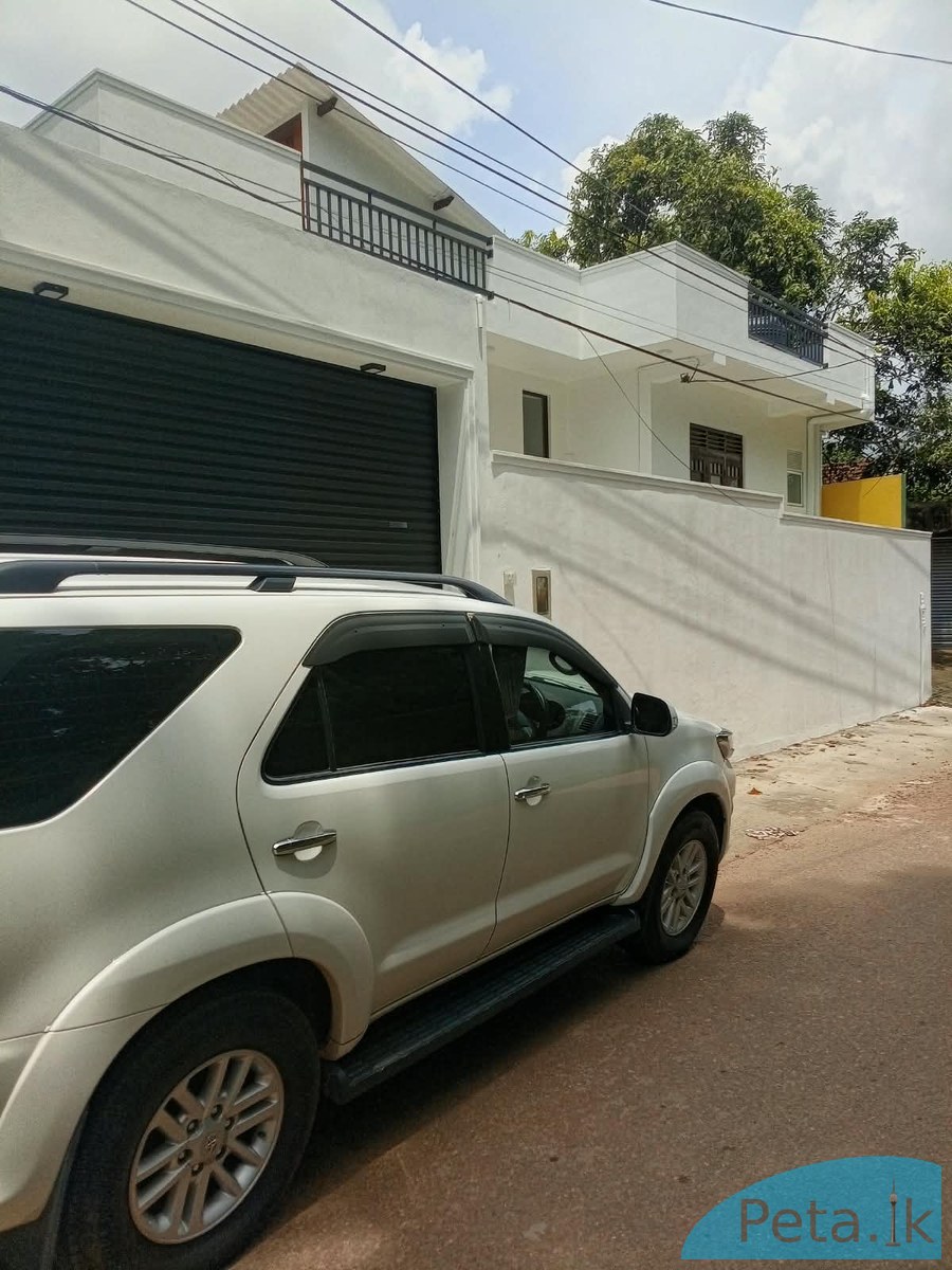 House For Sale in Kadawatha