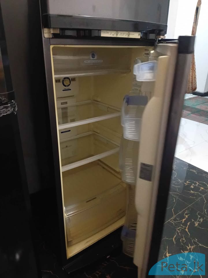 Whirlpool refrigerator